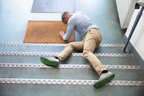 Factors Influencing Settlement vs. Trial in Florida Slip and Fall Cases