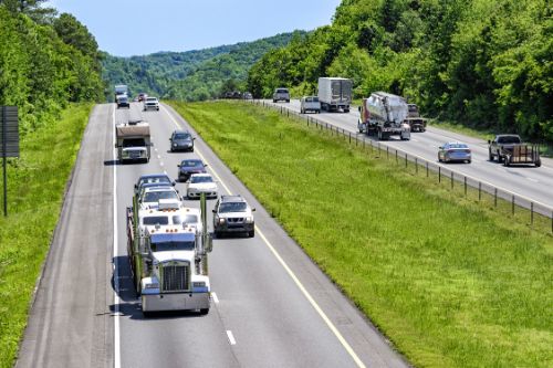 How Are Truck Accidents Different from Car Accidents in Pasco County FL